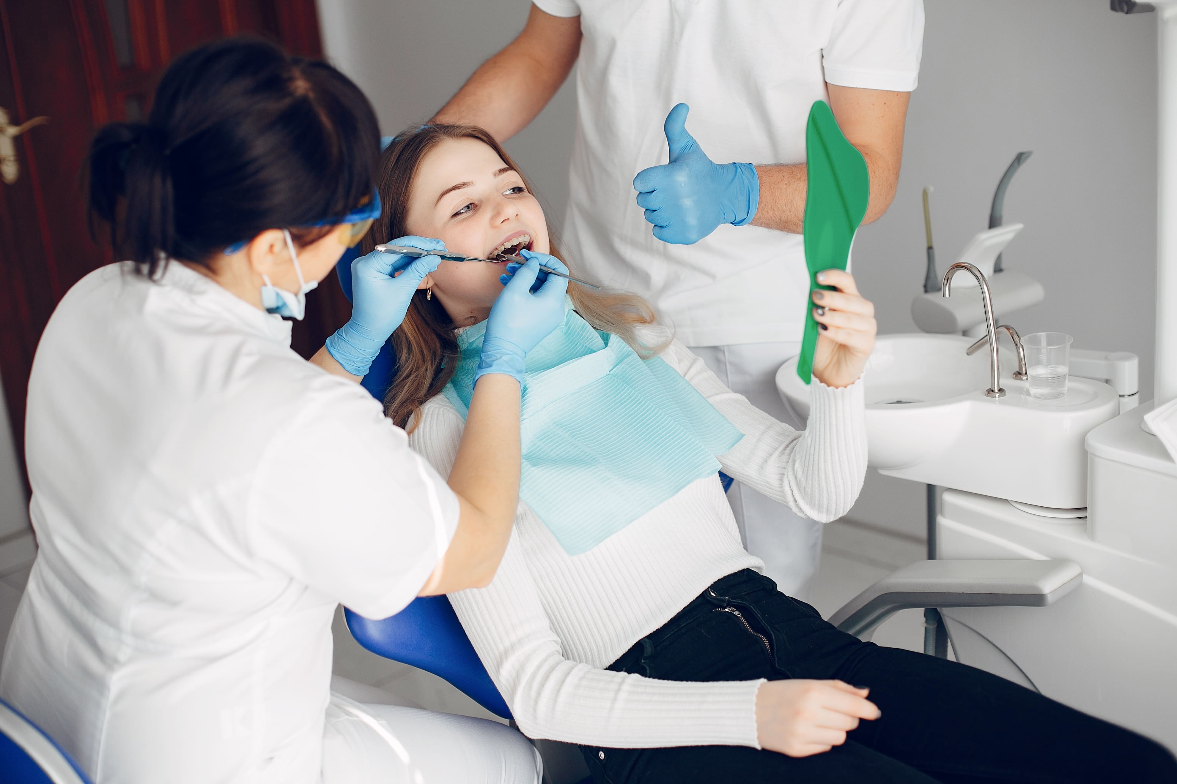 Advanced oral care, preventive hygiene programs, and cosmetic treatments designed to maintain lifelong healthy teeth, radiant smiles, and overall oral wellness.