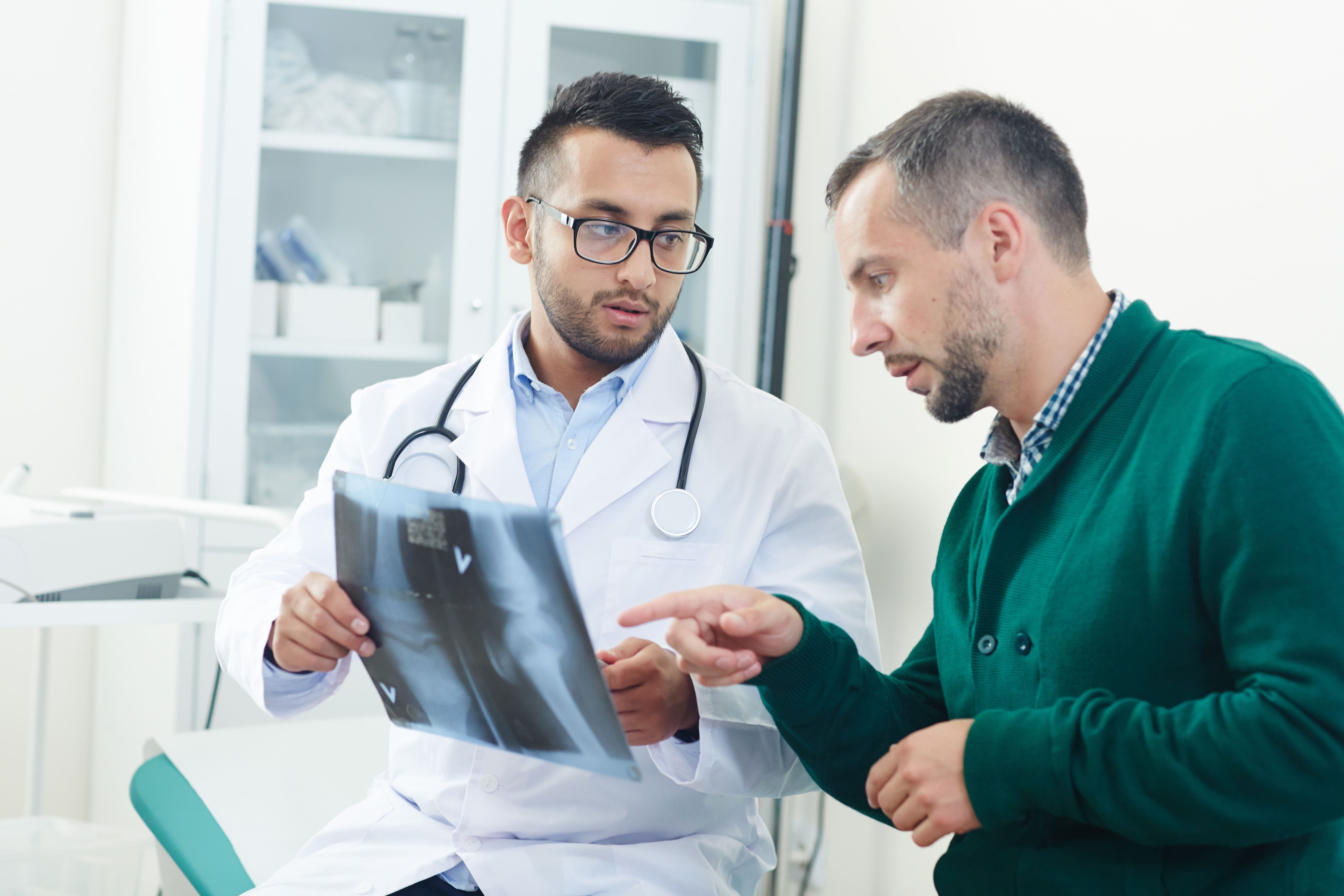 Cutting-edge diagnostic techniques, non-invasive therapies, and surgical expertise to restore joint mobility and eliminate physical pain.